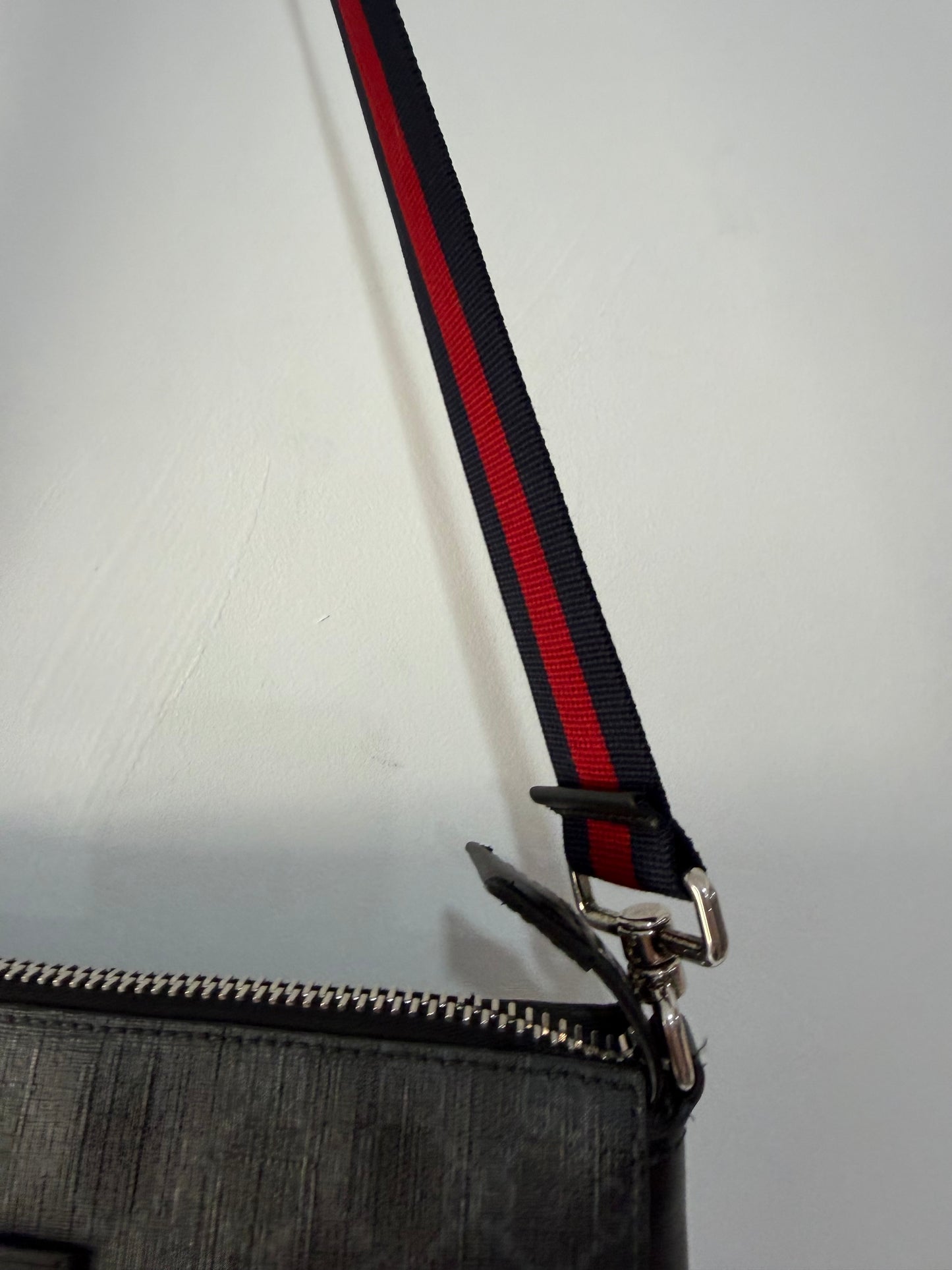 Preloved, GG monogram Gucci Messenger Man Bag