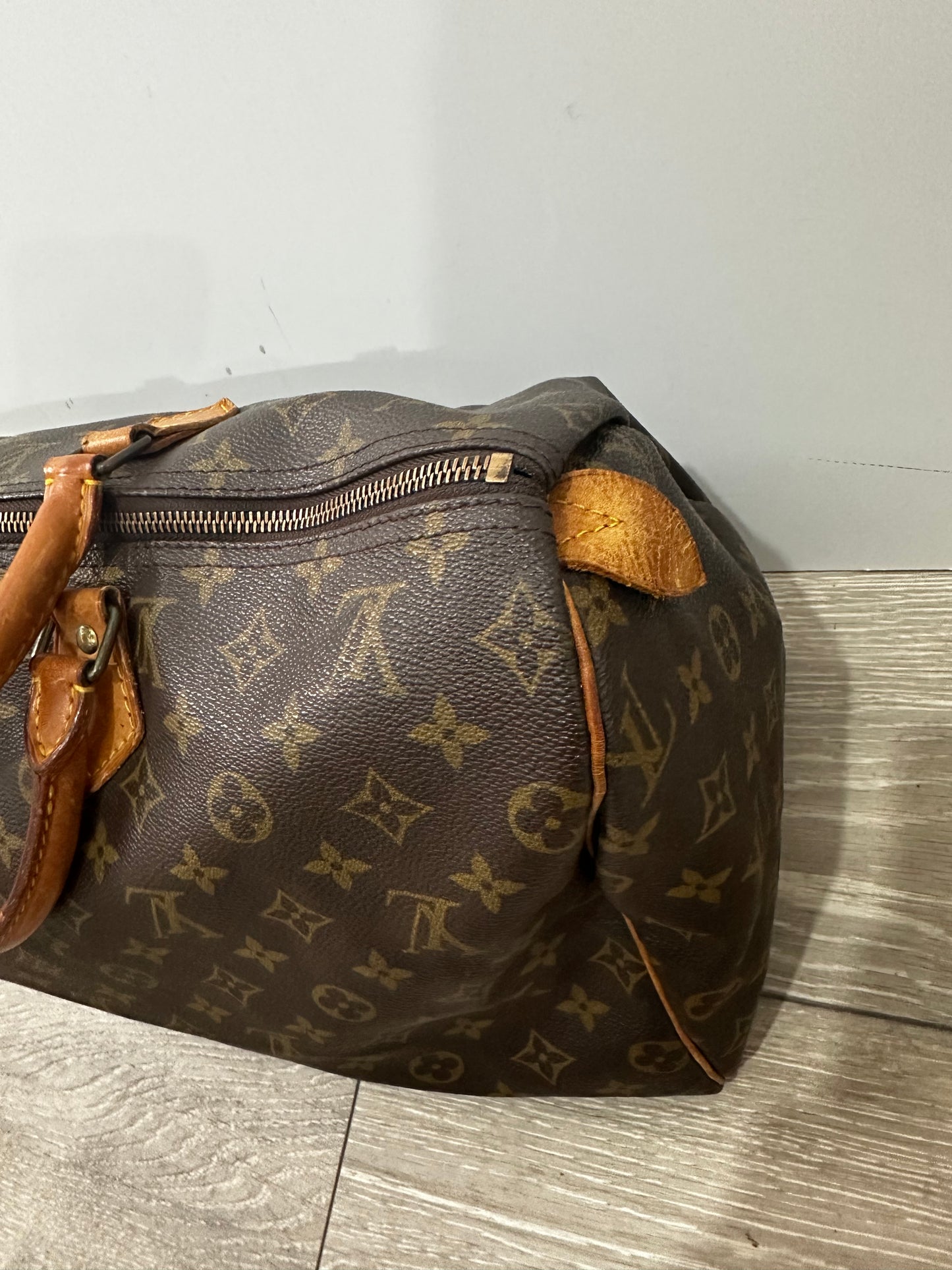 Louis Vuitton Monogram Bag, 40