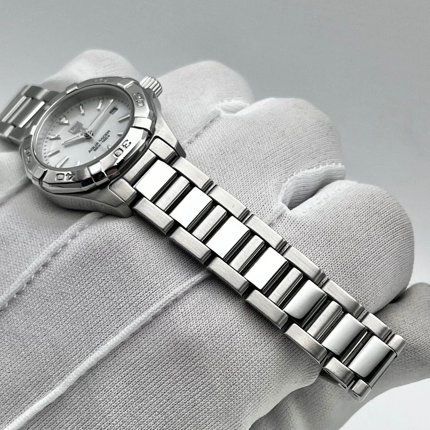 Preloved Mother of Pearl Tag Heuer Ladies Tag Heuer Aquaracer , Full Set