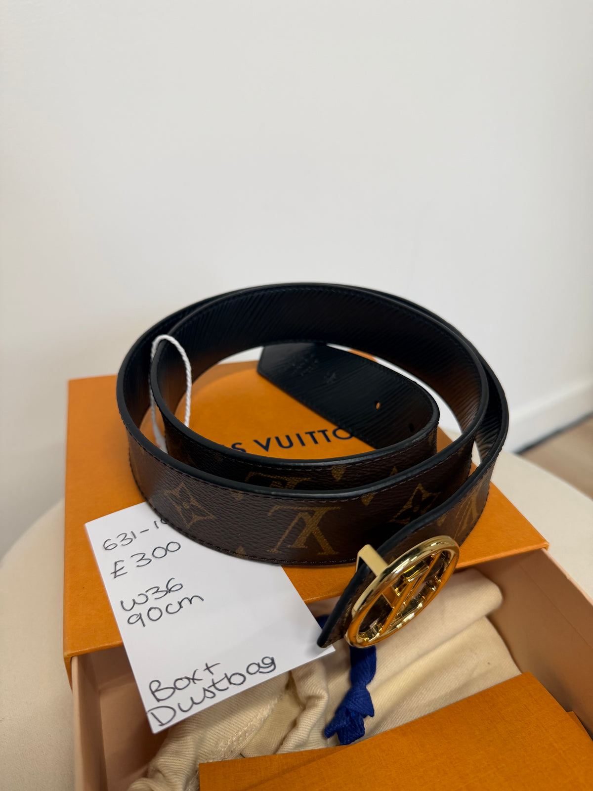 Preloved UNISEX Louis Vuitton Reversible Belt Size 90cm 36 Inches Black and Monogram
