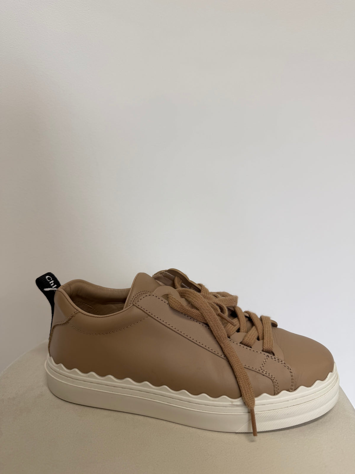 Preloved Chloe Trainers Size 6 - 39 Tan
