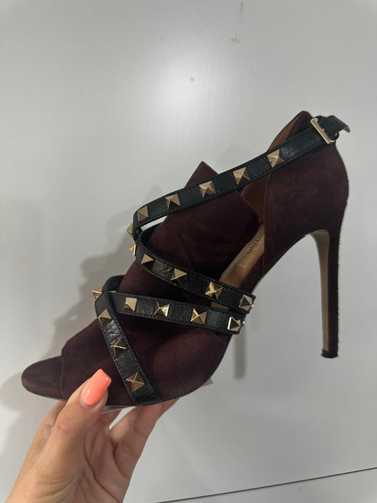Burgundy Rockstud Valentino Heels, Size 39 - UK 6