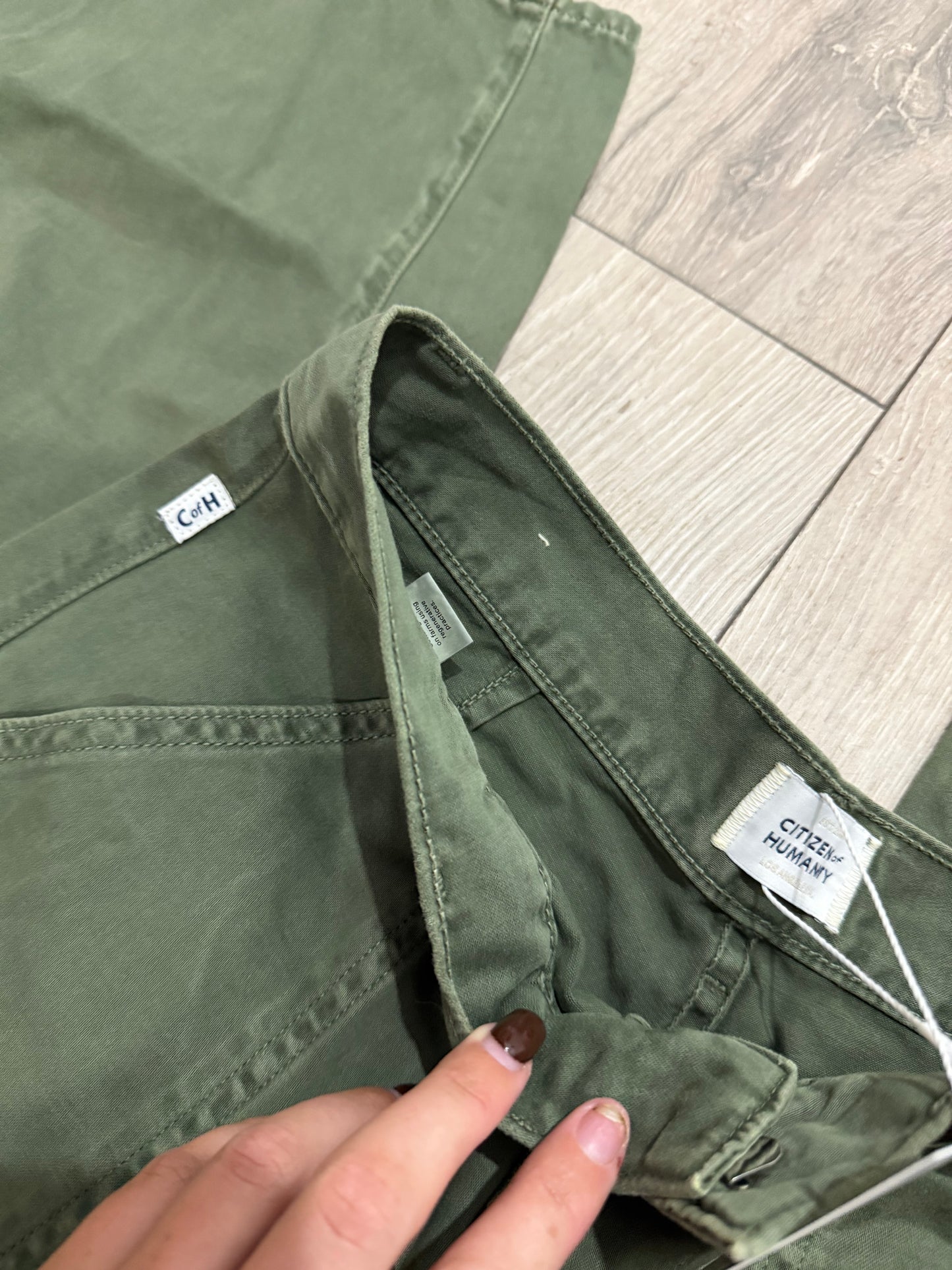 Khaki Citizens of Humanity Cargos, W25