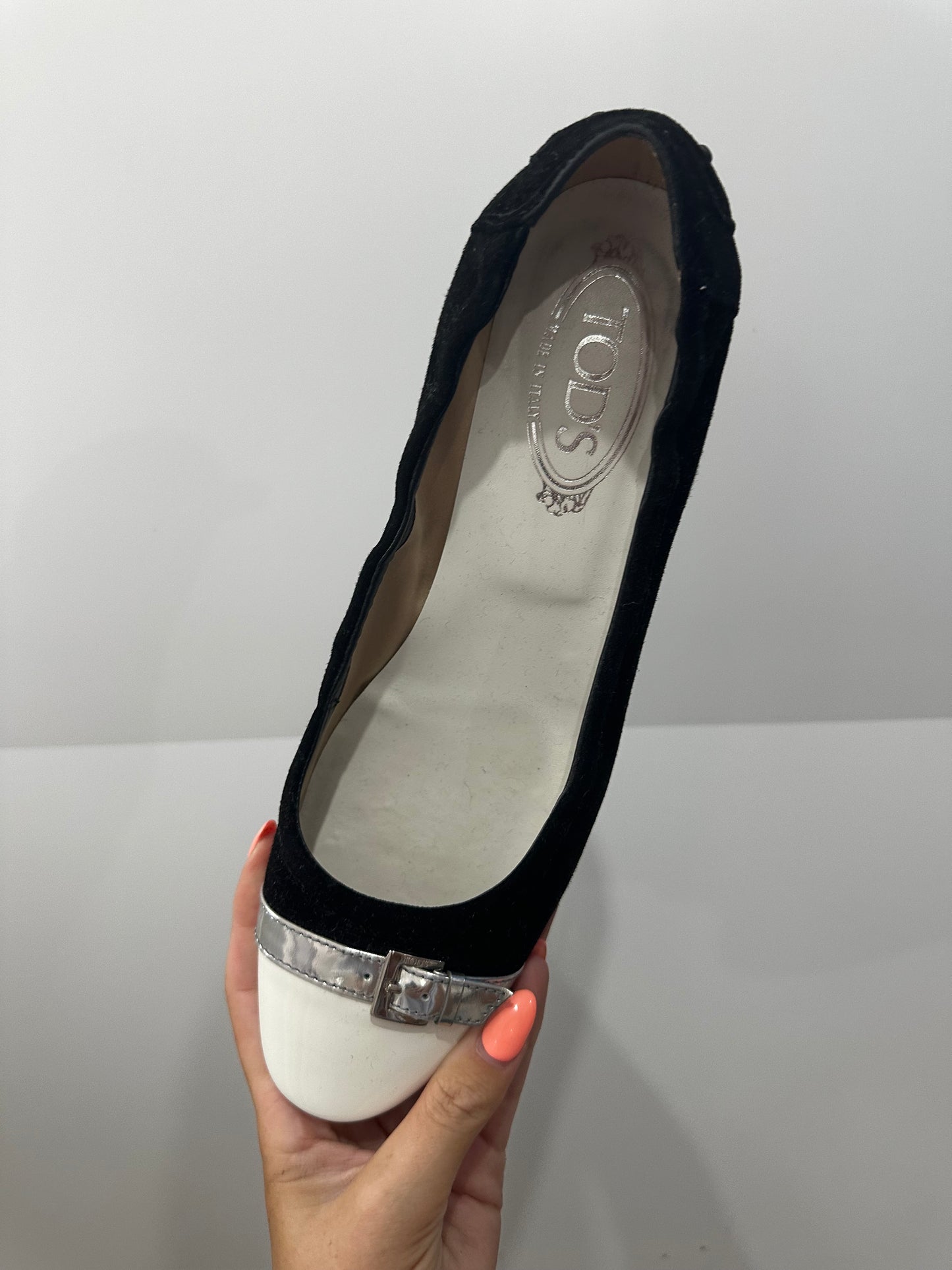 Tods Kitten Heels, Size 40 - UK 7