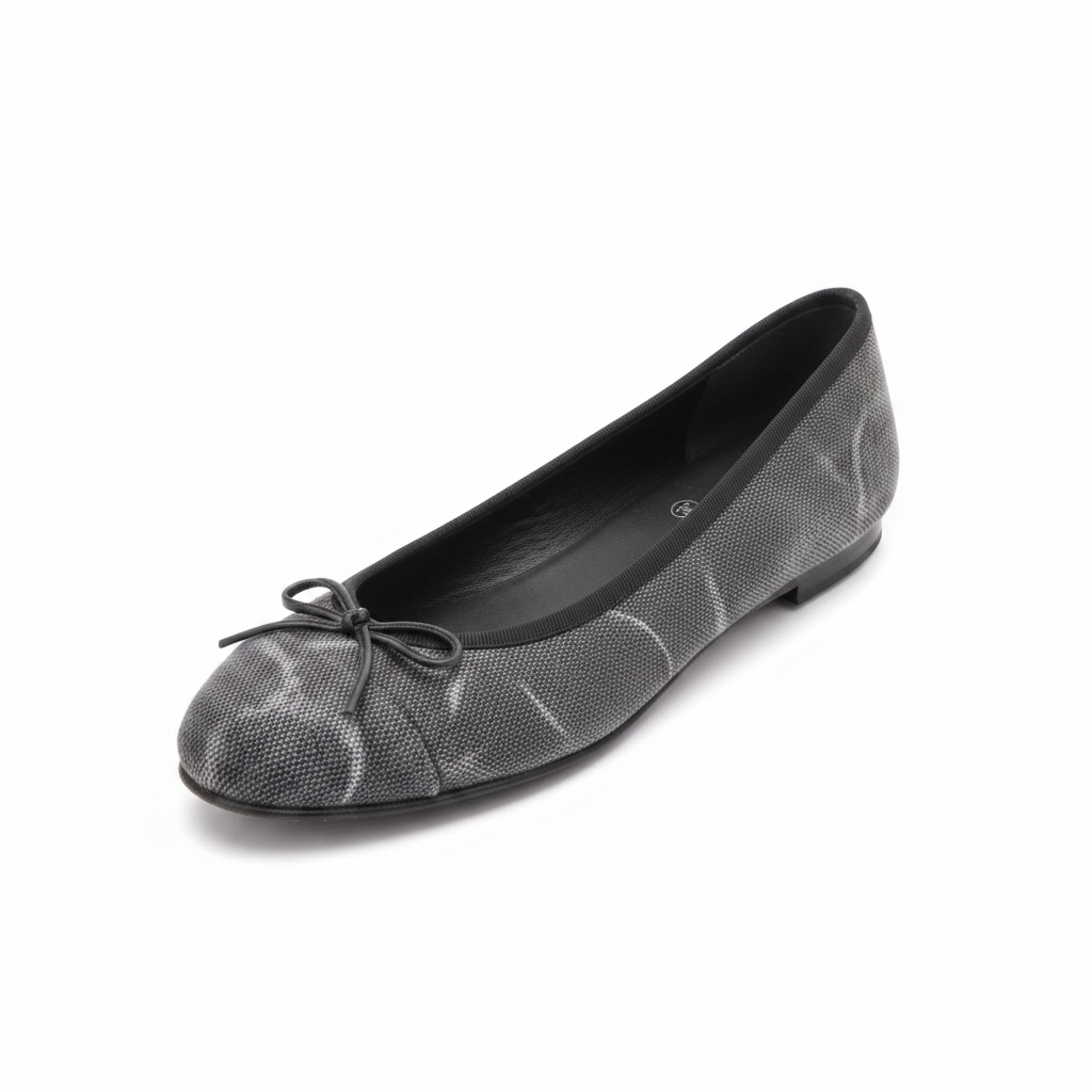 Brand New Pre-loved Grey Chanel Pumps, 4