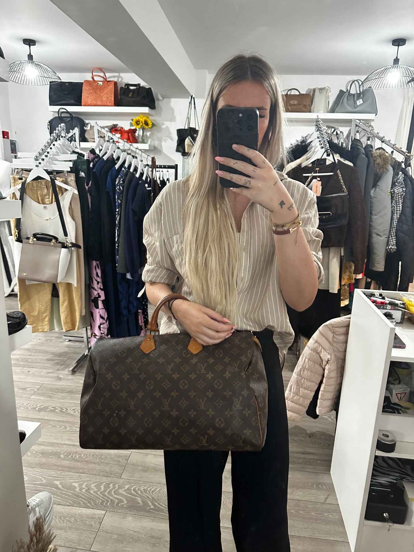 Louis Vuitton Monogram Bag, 40