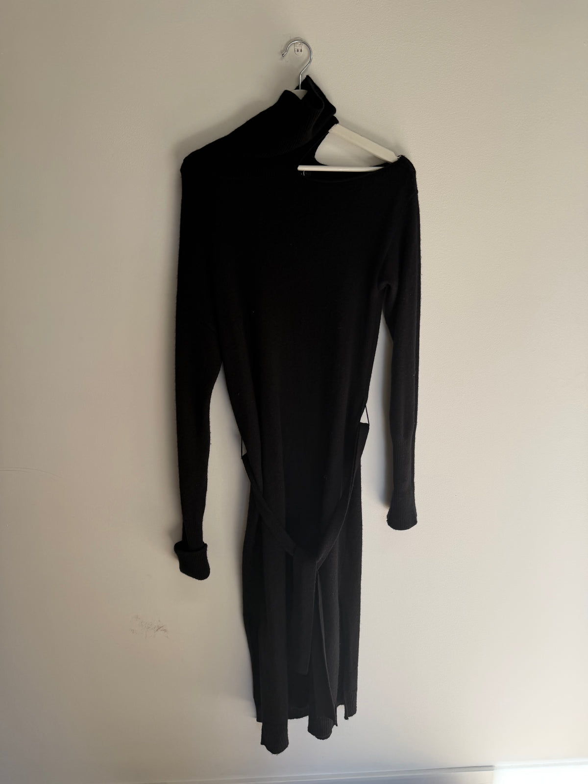 Preloved Paige Dress Size Small Black