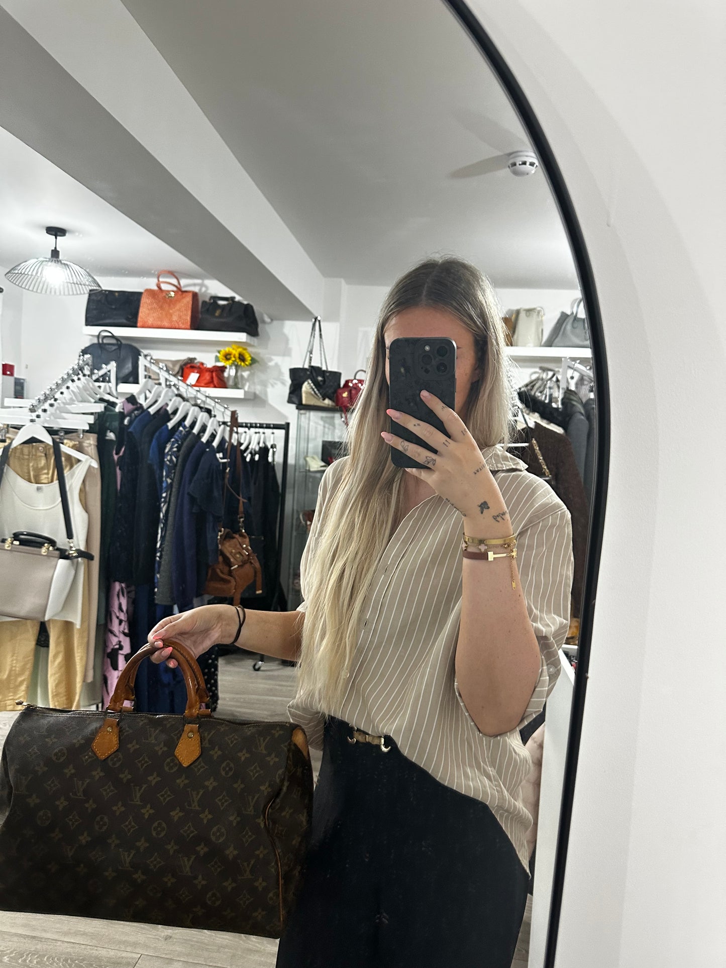 Louis Vuitton Monogram Bag, 40