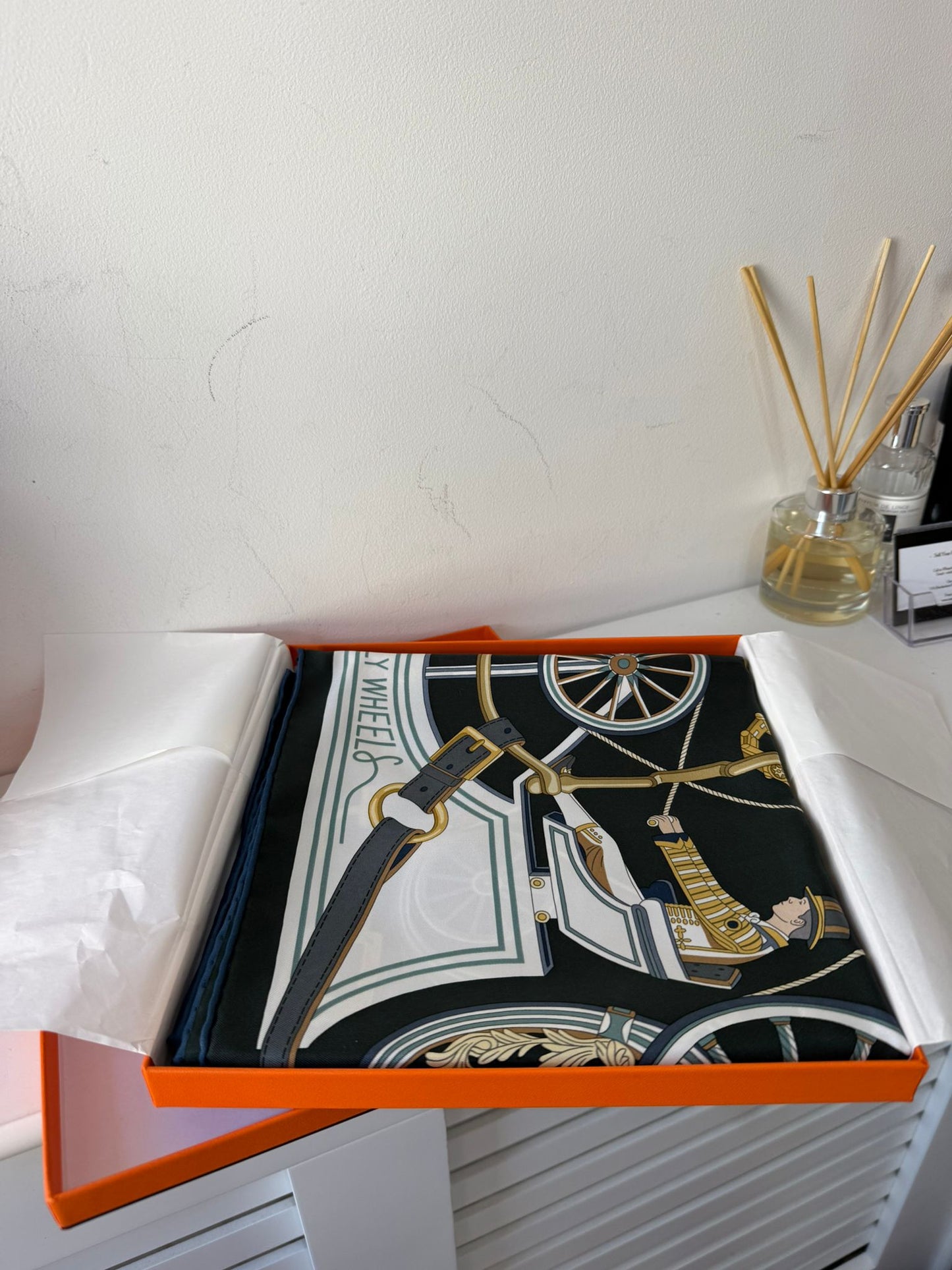 Pre-owned new boxed stately wheels Hermes Silk Scarf