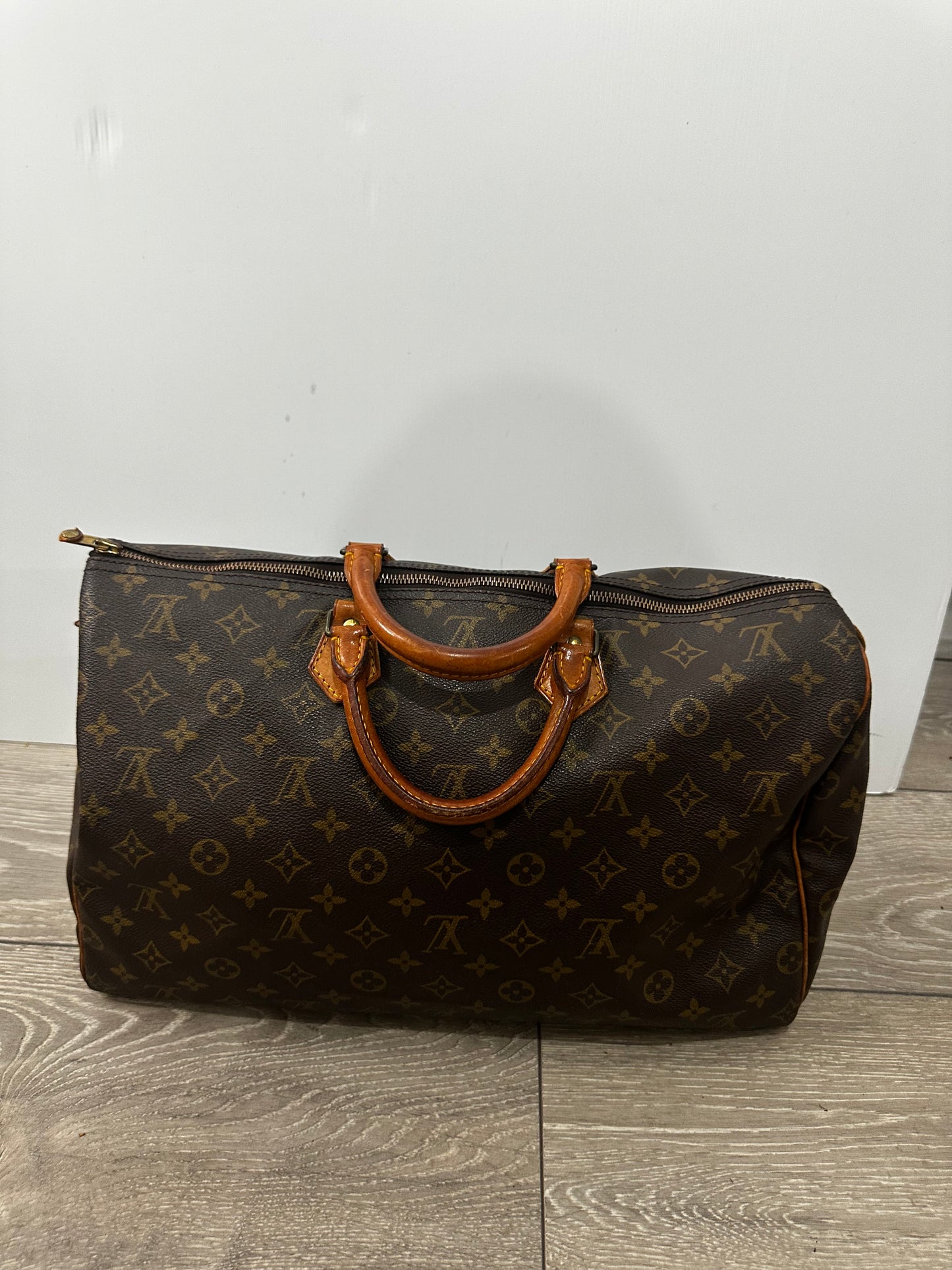 Louis Vuitton Monogram Bag, 40