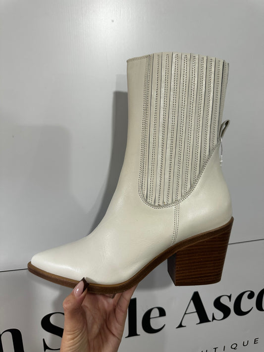 Winter White Ba&sh Westen Boots, Size 39 - UK 6