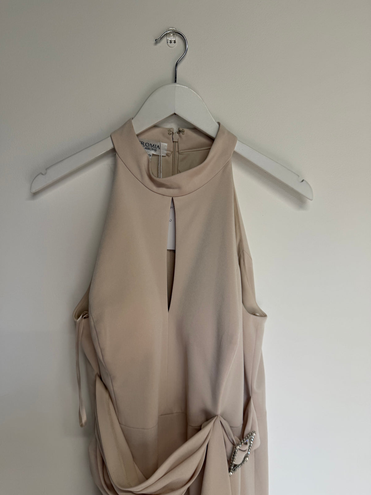 Preloved Veronmia Occasions Dress Size 16 Cream