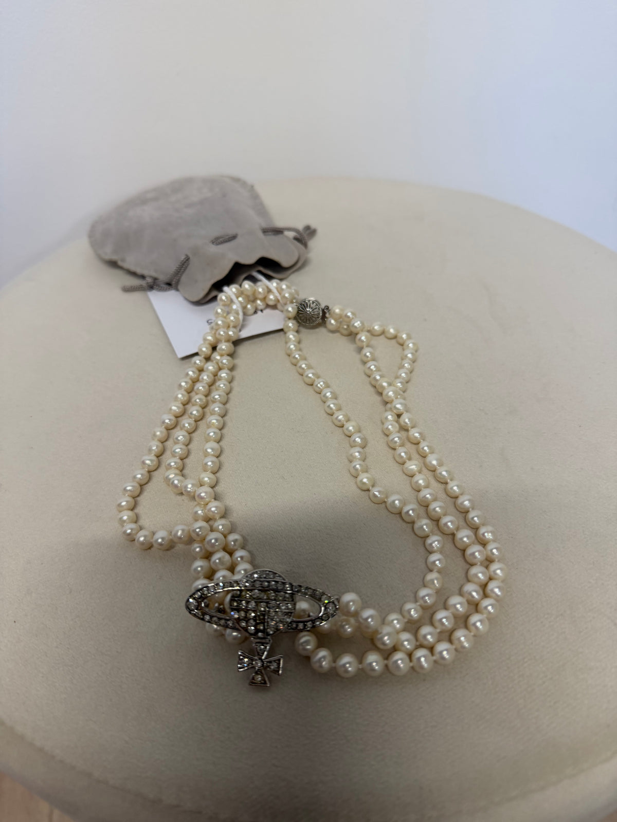 Preloved Vivienne Westwood Pearl Choker Necklace White and Silver
