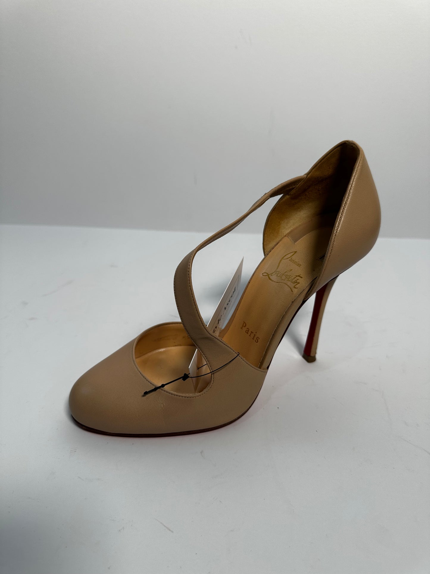 Christian Louboutin Nude Heels - 5.5