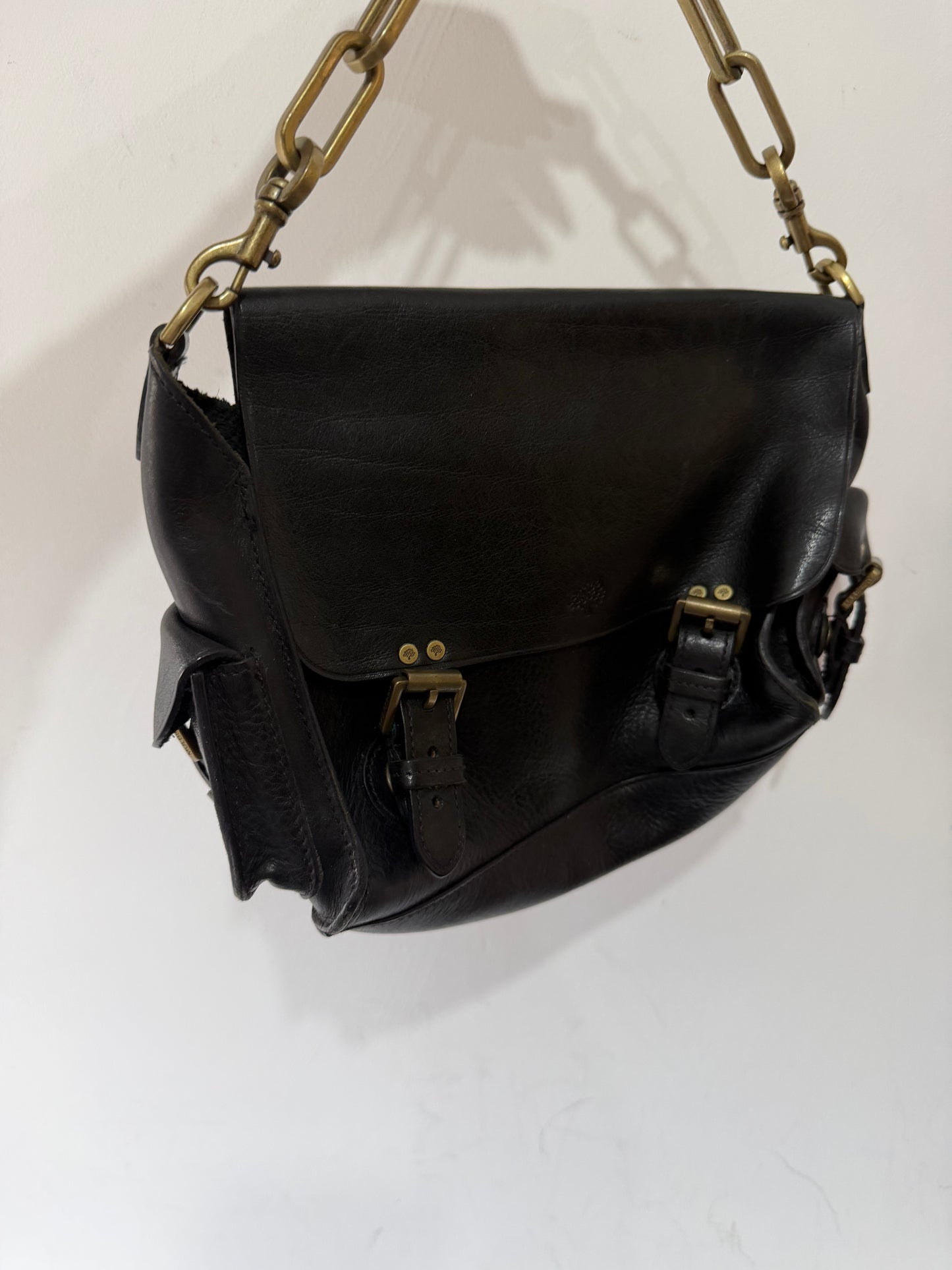 Preloved Mulberry Shoulder bag Base: 22cm