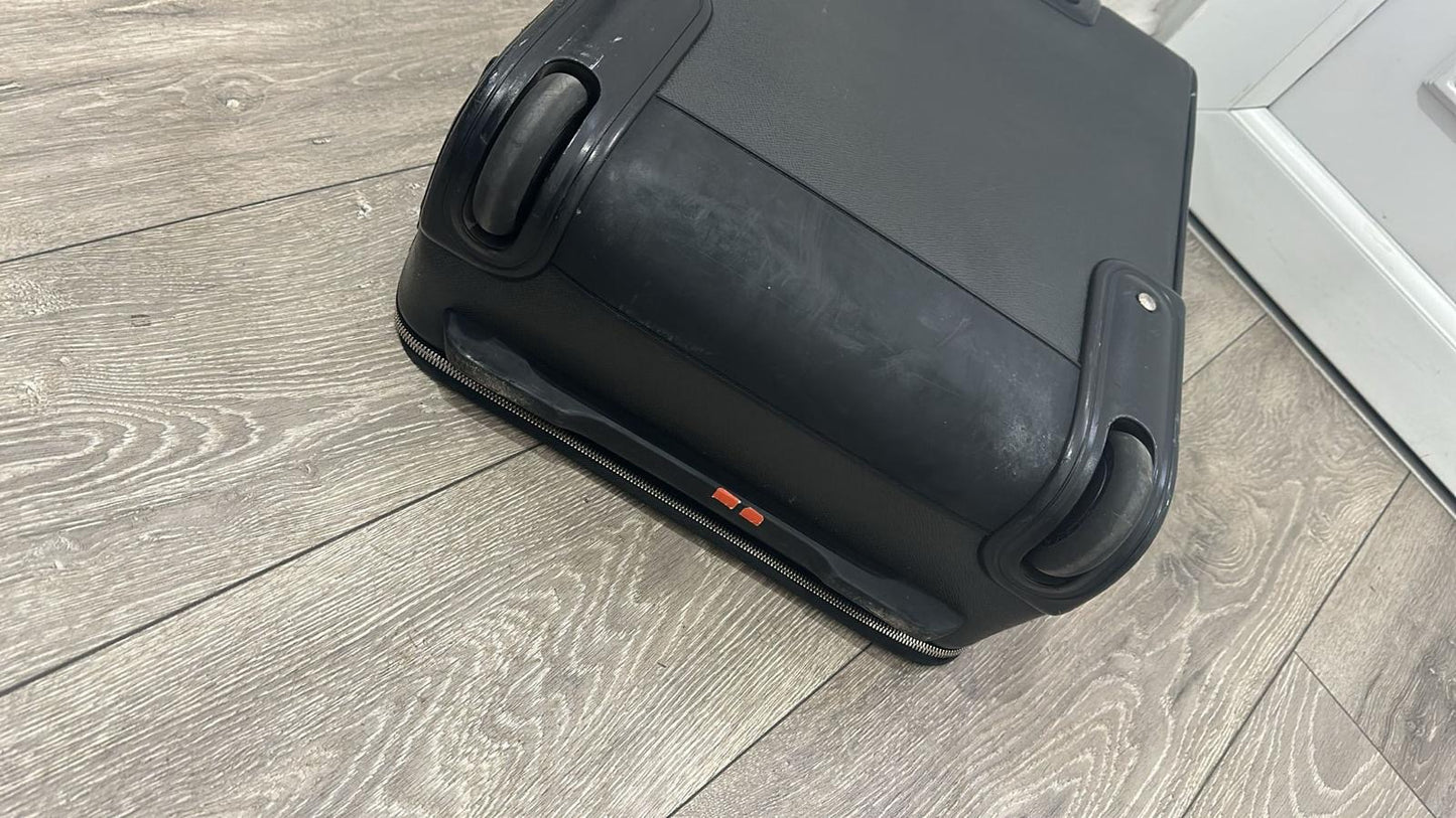 Ardoise Taiga Louis Vuitton Cabin Suitcase, Pegase 55