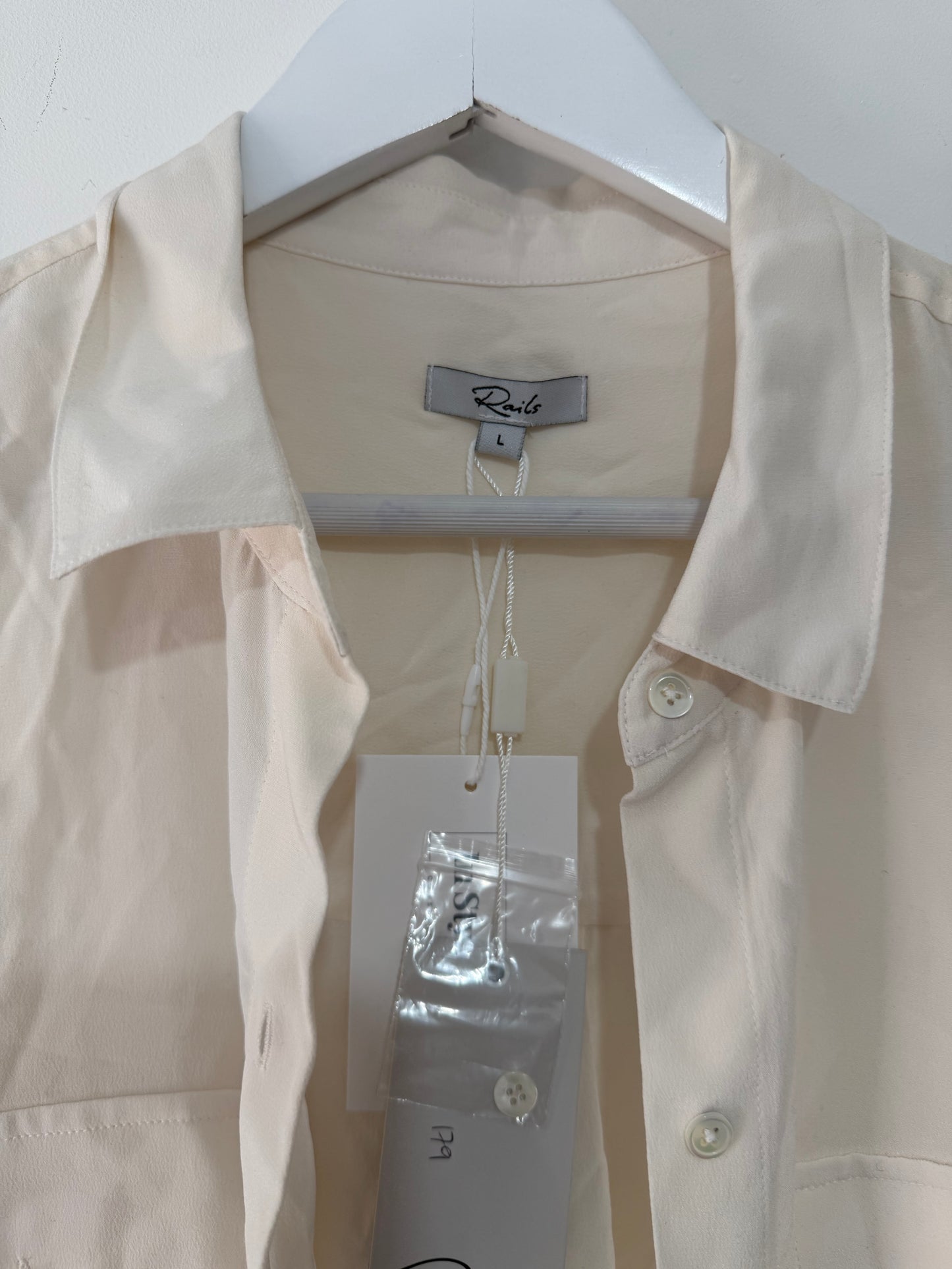 Preloved BRAND NEW Cream Rails Blouse, Size L
