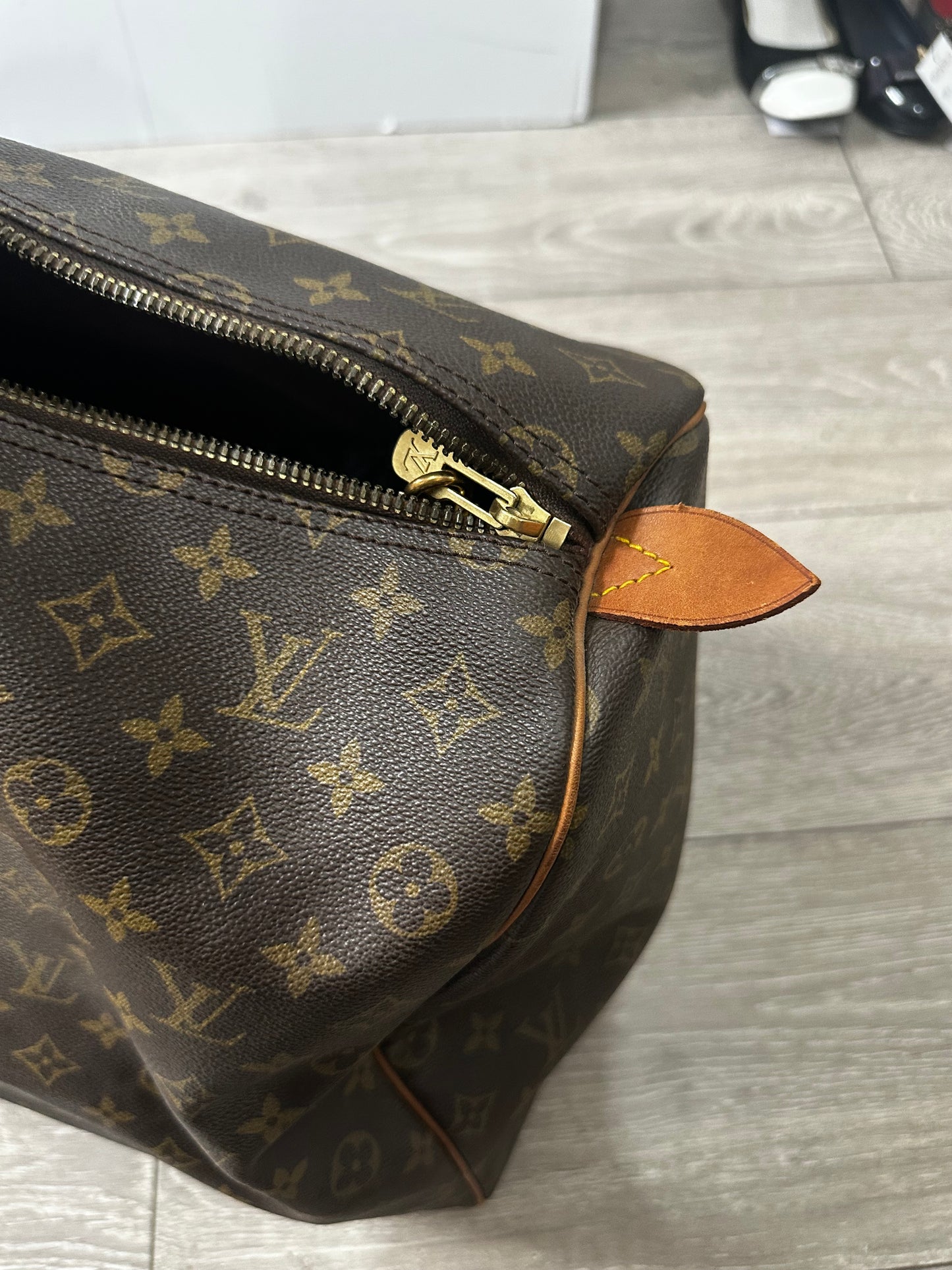 Louis Vuitton Monogram Keepall, Size 60