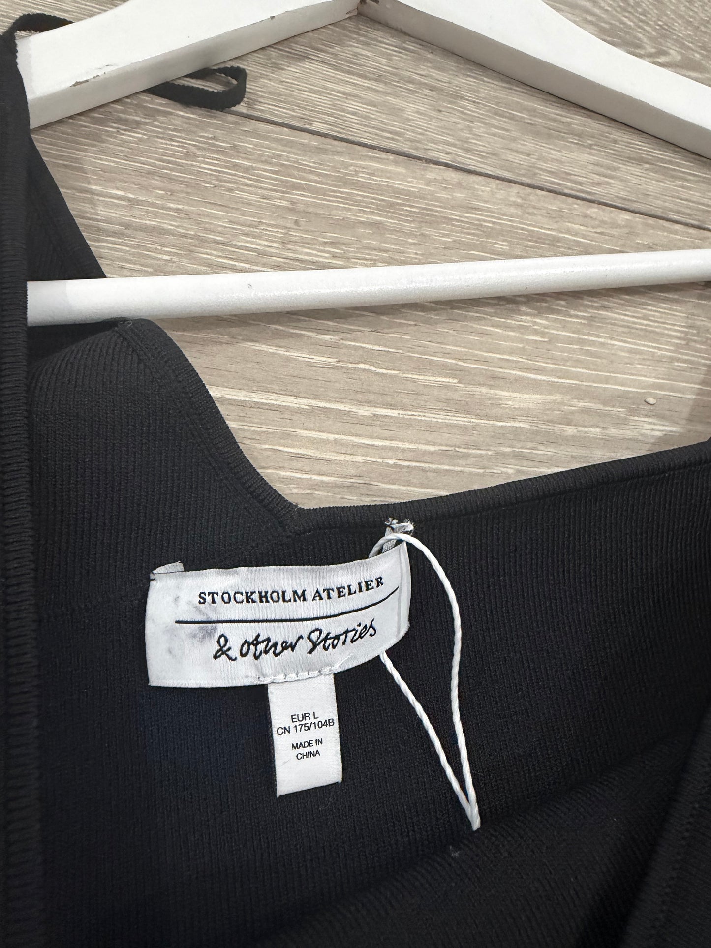 Black & Other Stories Top, Size Large