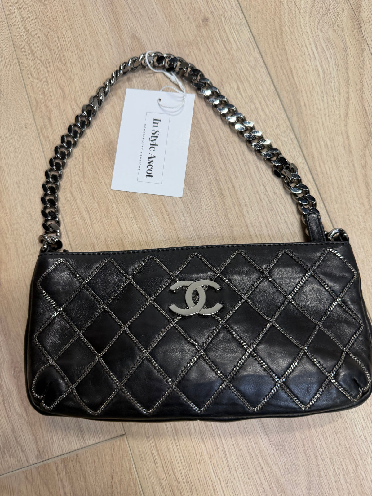 Preloved Chanel Lambskin Black Shoulder Handbag