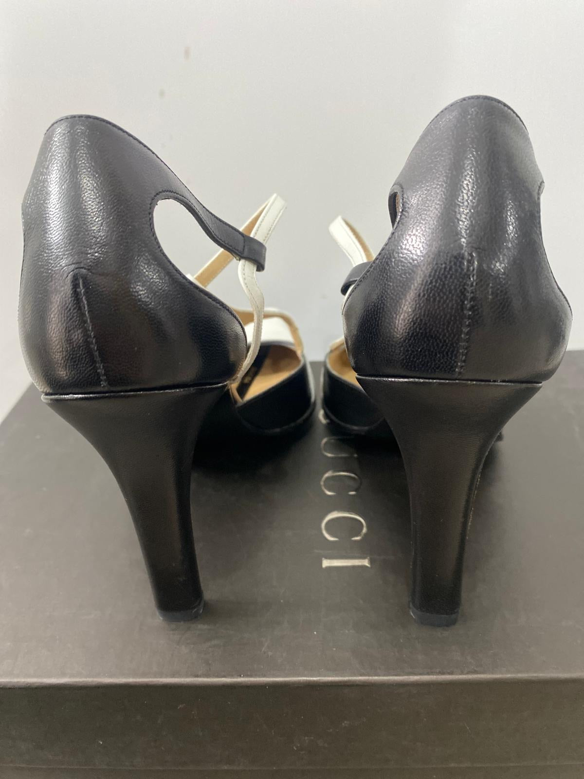 Black and White Vintage Gucci Heels, Size 37 - UK 4
