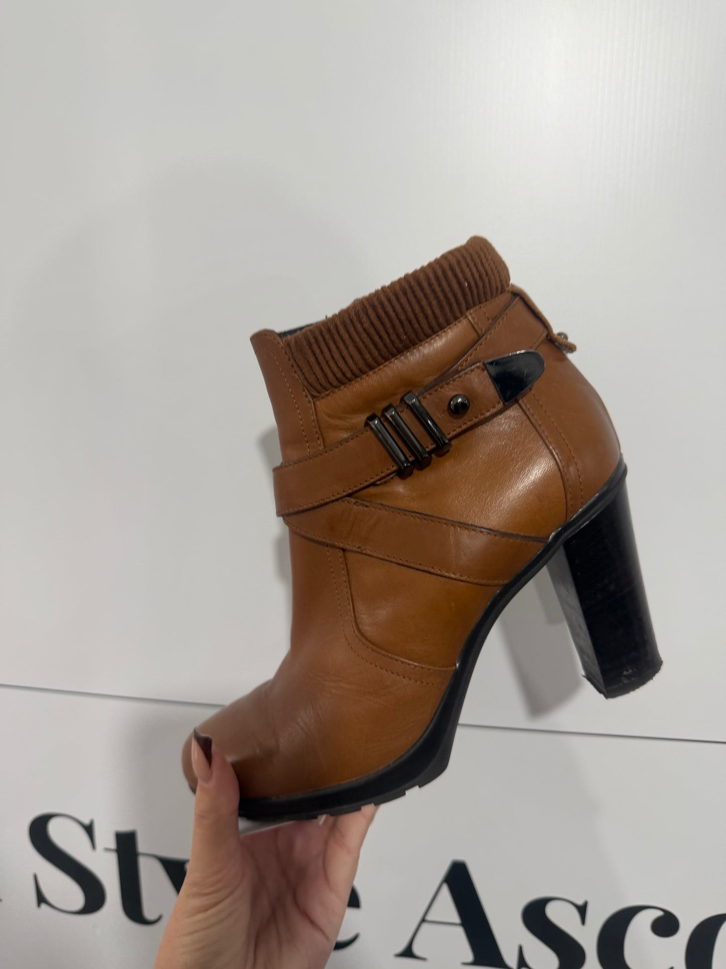 Brown Aquatalia Russell & Bromley Boots, 4.5