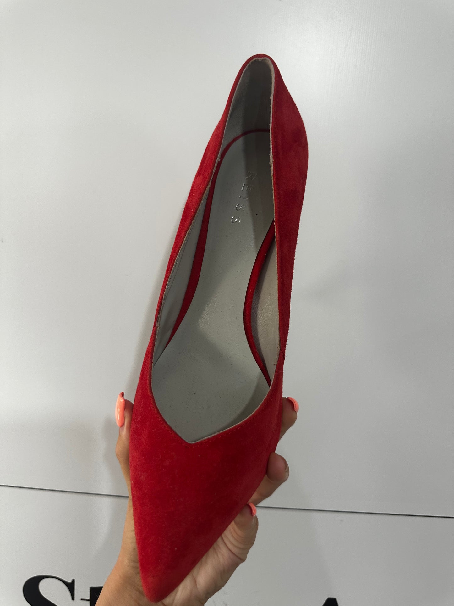 Red Reiss Heels, Size 6