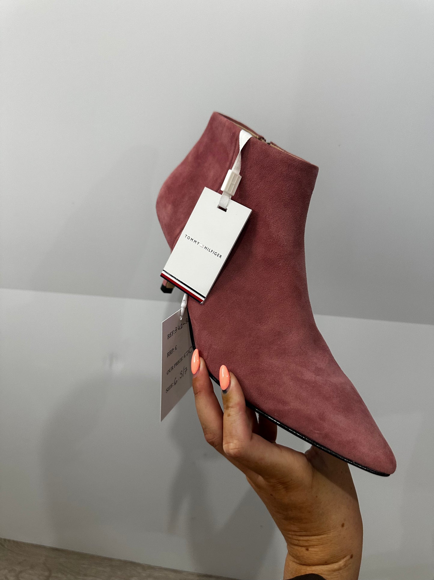 Suede Pink Tommy Hilfiger Brand New Boots, Size 6.5/7