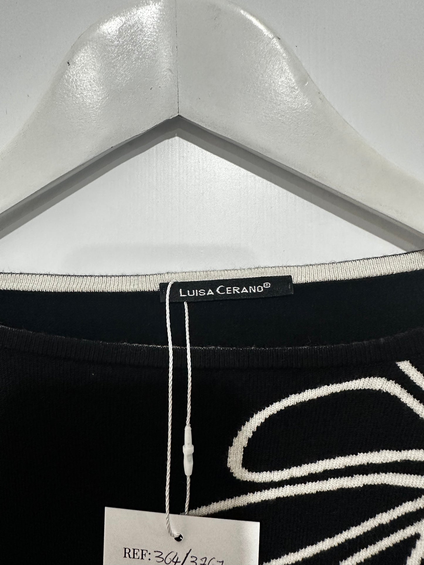 Black with white flower Luisa Cerano Jumper, Medium