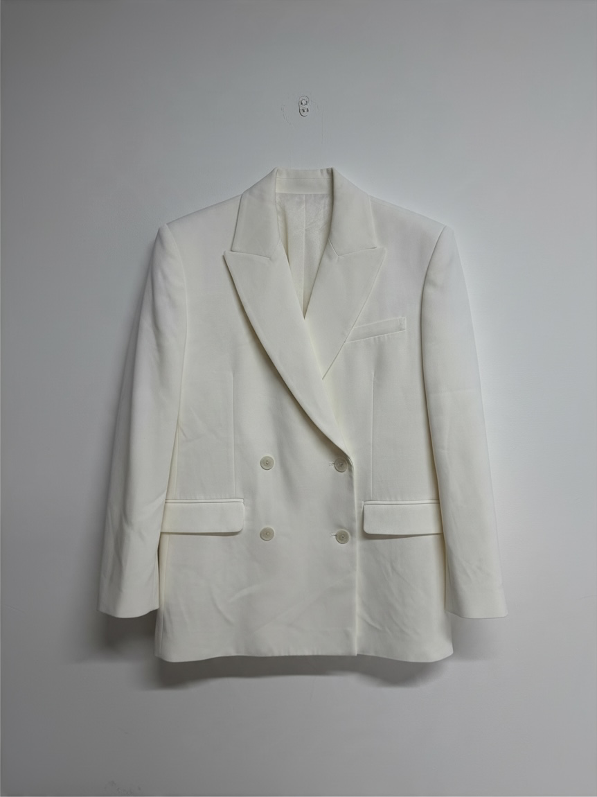 Preloved Brand New IRO Blazer Size 10 - Oversized White