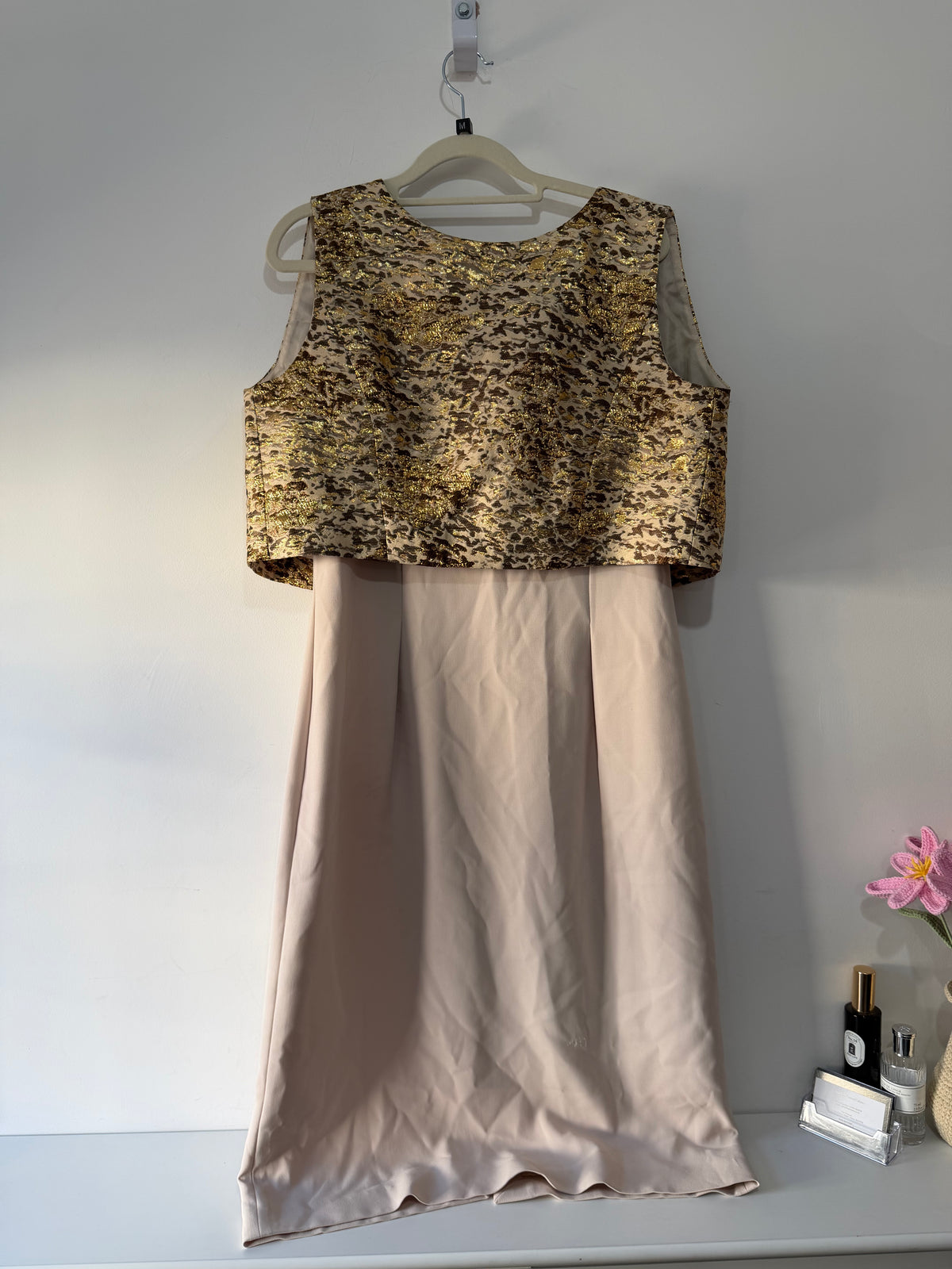 Preloved MaxMara Dress Size 12 Beige and Gold