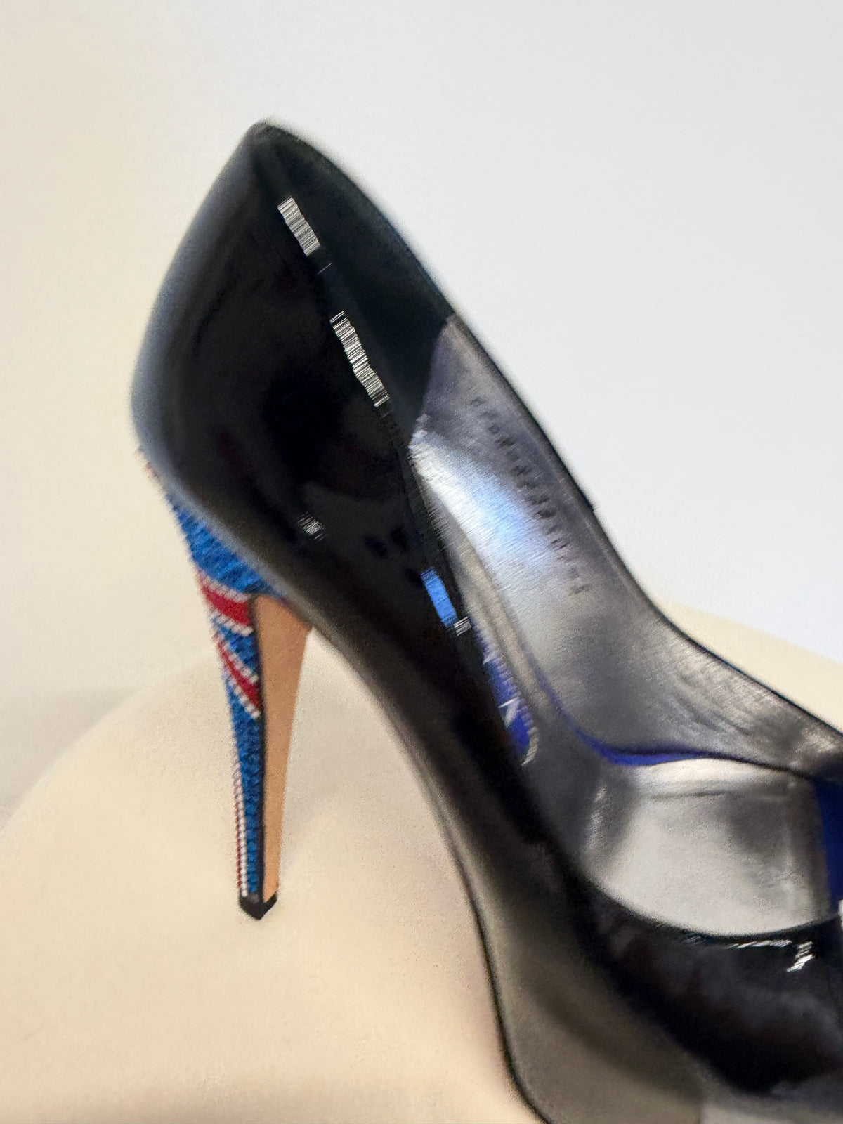 Preloved Gina Heels Size 5 Black