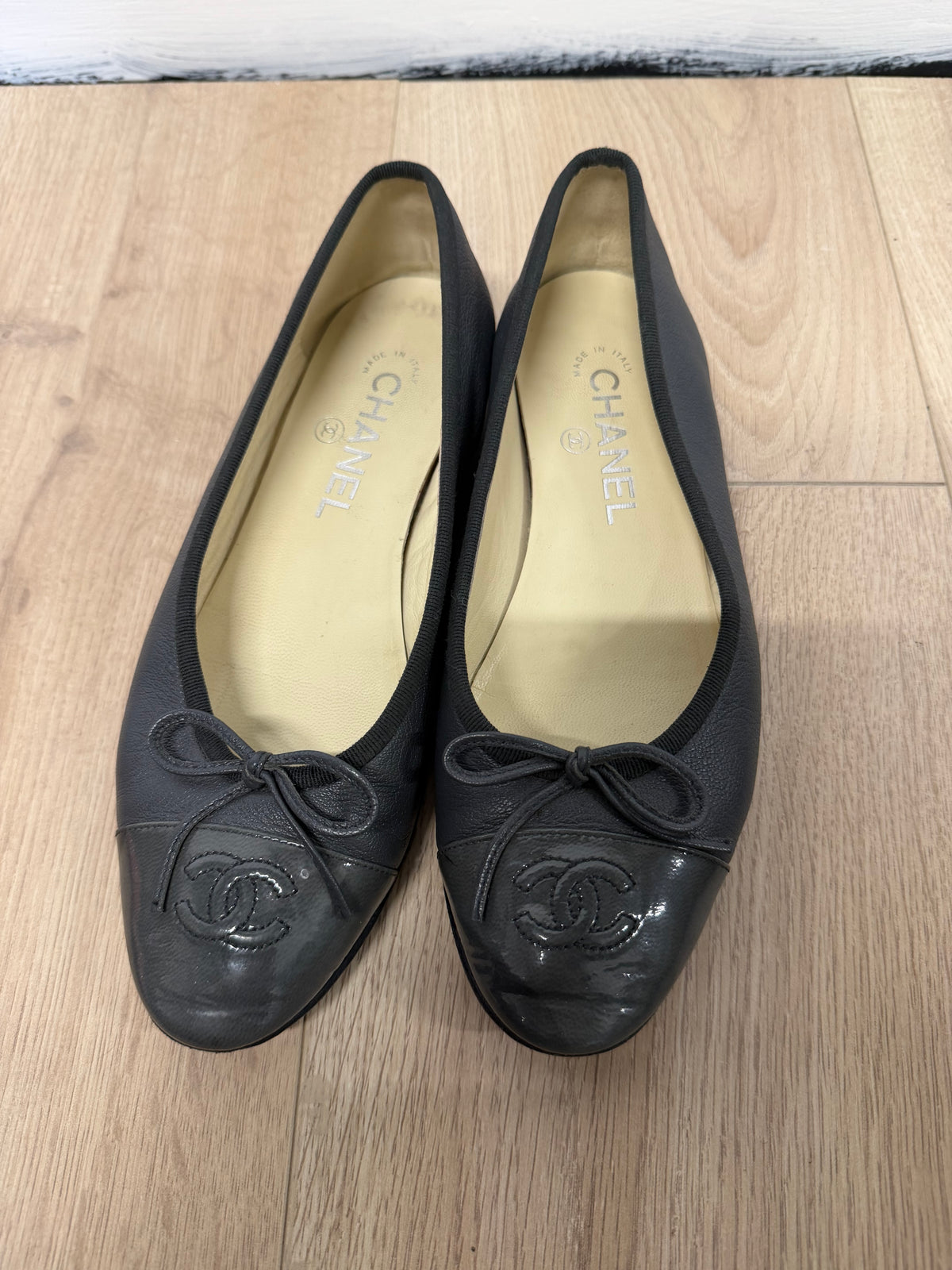 Preloved Chanel Ballet Flats Size 4 Grey
