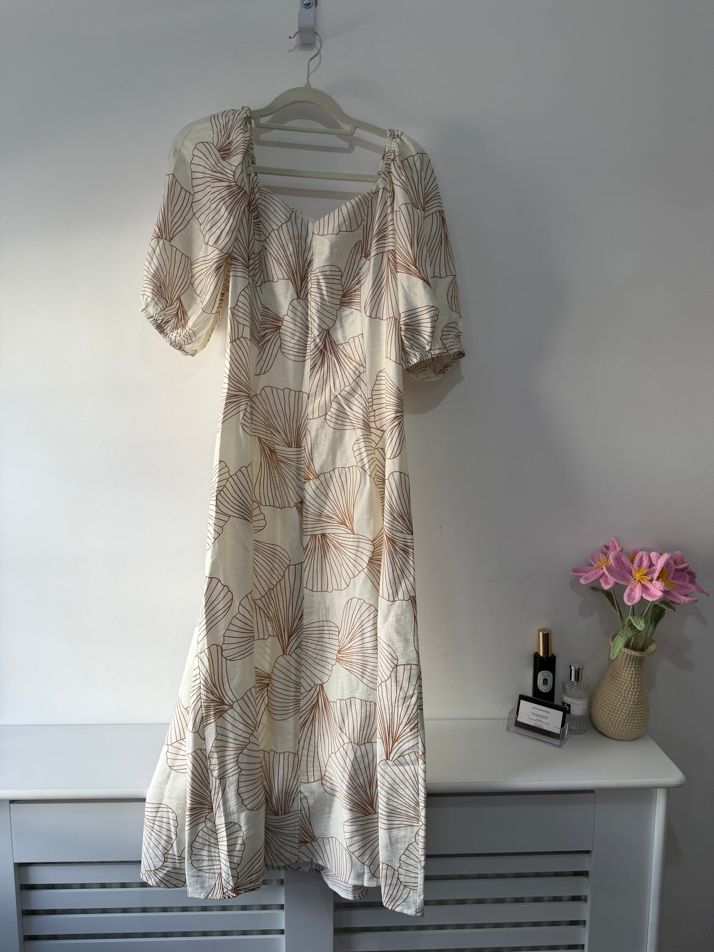Preloved Brand New 3six5 Dress Size 12 Beige