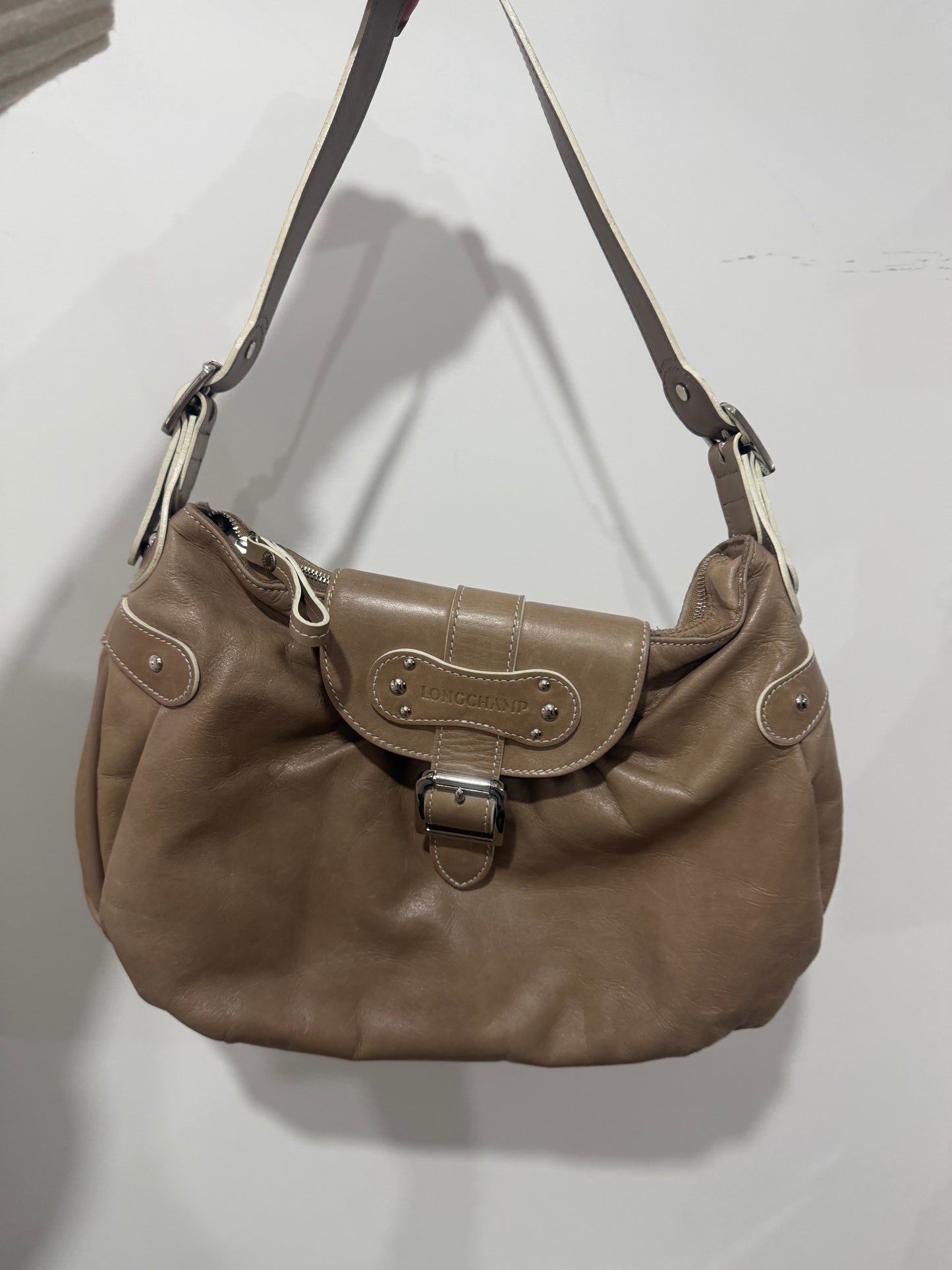 Leather Beige Longchamp Shoulder Bag, Vintage