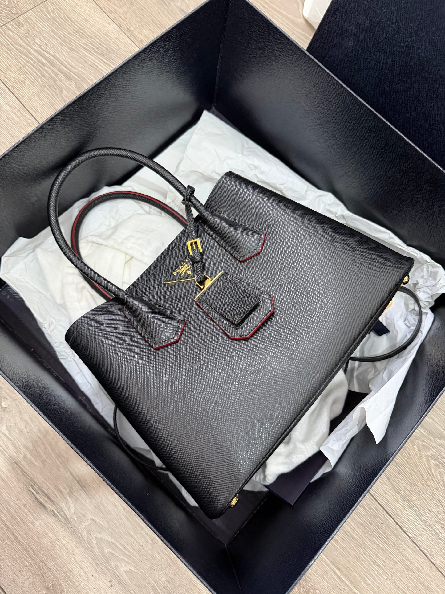 Pre-owned Small Prada Galleria Saffiano leather bag, Immaculate/New