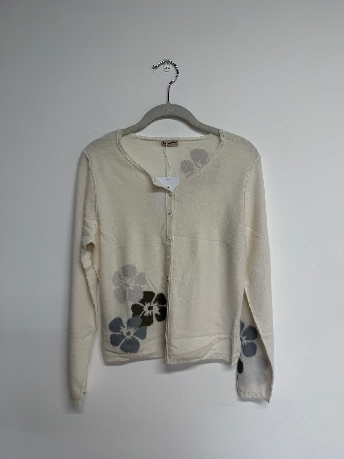 Preloved New Scotland Cardigan Size Medium White with Grey Flower Detail