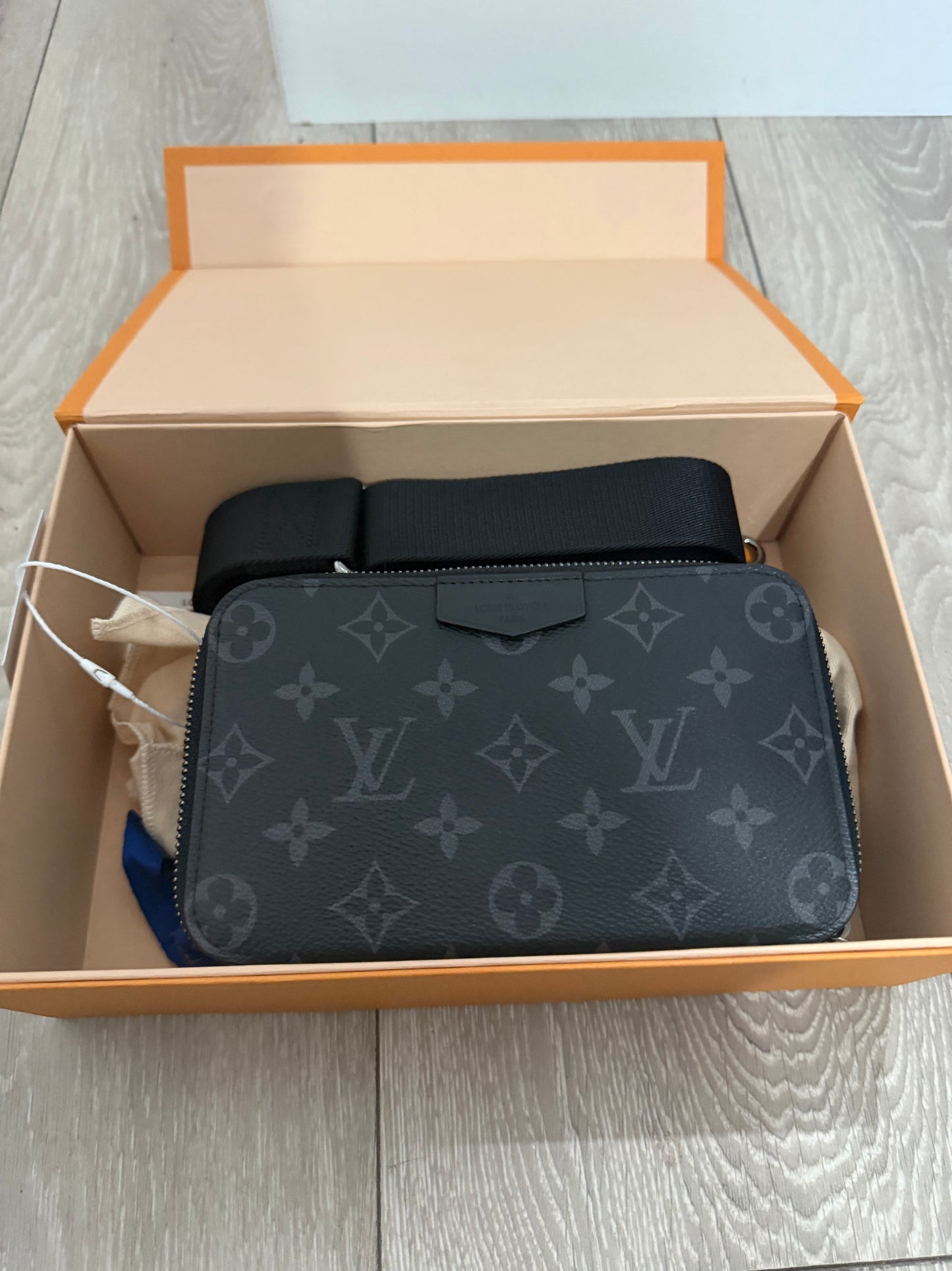 Monogram Eclipse Louis Vuitton Alpha Wearable Wallet Crossbody Bag