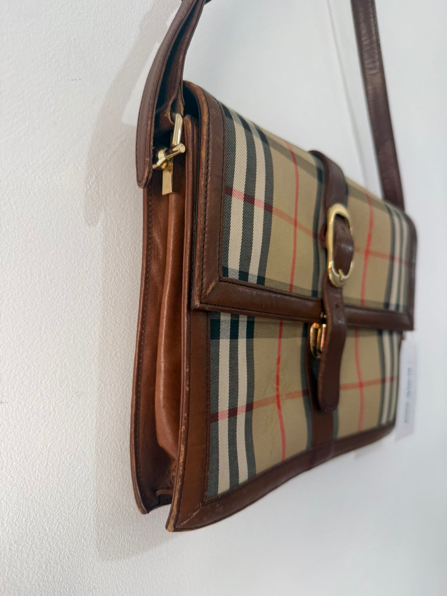 Preloved Novacheck Burberrys Shoulder bag