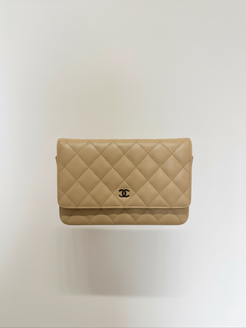 Preloved Chanel Handbag Beige