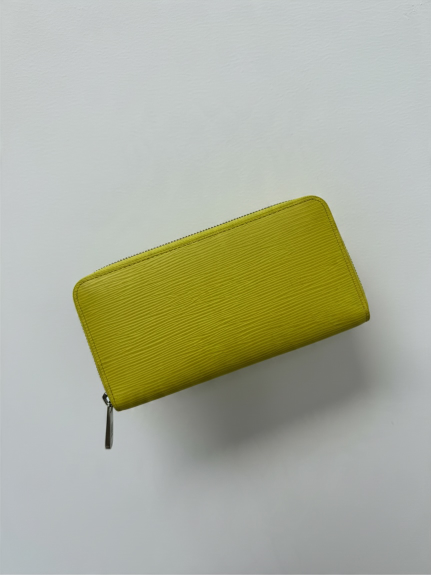 Preloved Louis Vuitton Purse Long Vernis Yellow