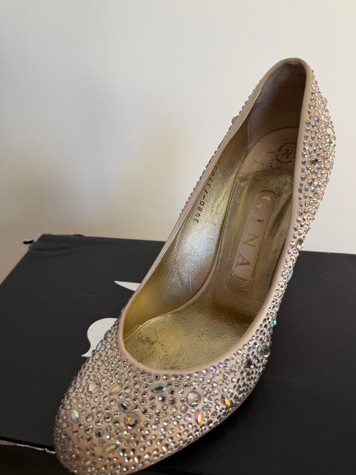 Preloved Gina Heels Size 5.5 Diamante Baby Pink