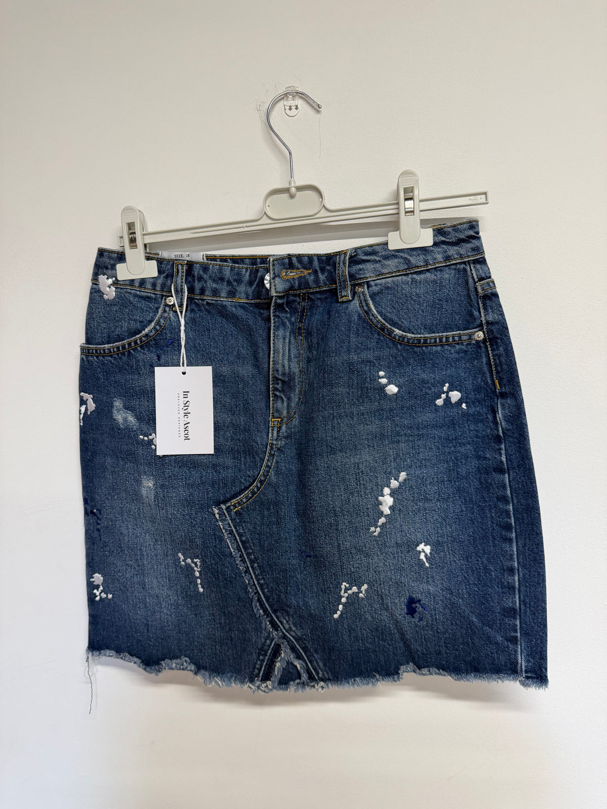 Preloved Zoe Karssen Denim Skirt 28 waist Denim Blue with fabulous Paint splatter design