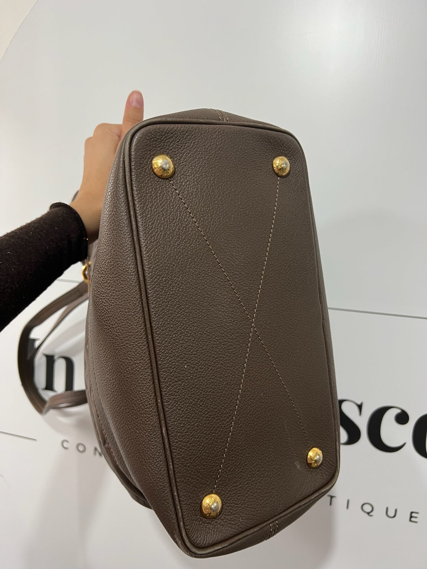 Grey Louis Vuitton St Germaine