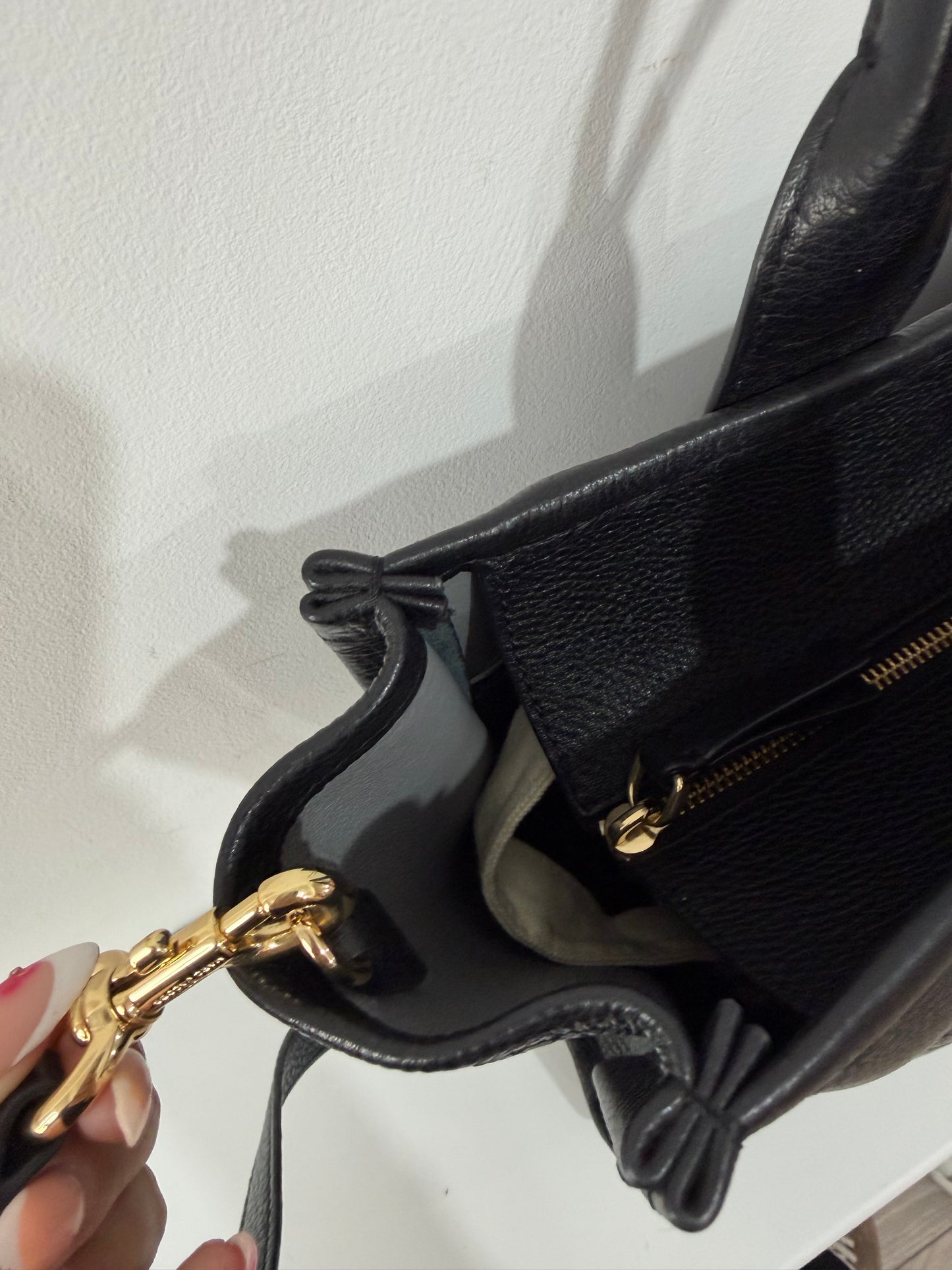 The Tote Bag Marc Jacobs Handbag, Black