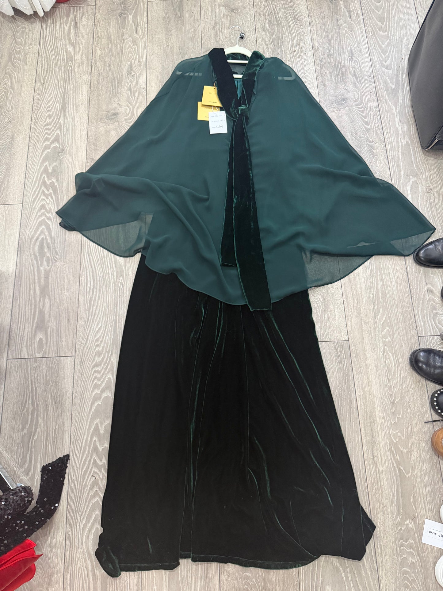 Forest Green Fiesta Dress Brand new with Cape Ballgown, Size M (12)