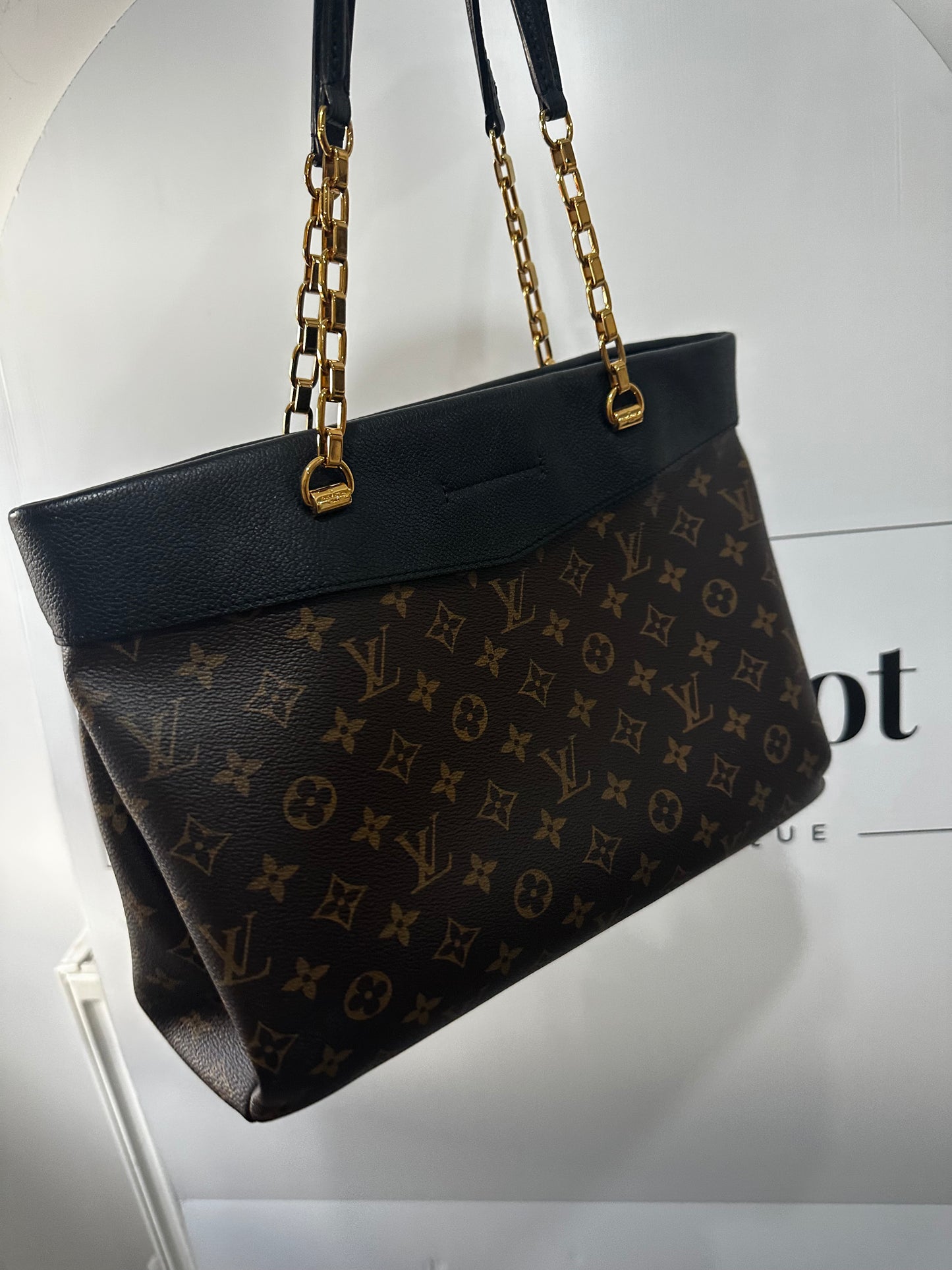 Monogram Louis Vuitton Designer, Pallas