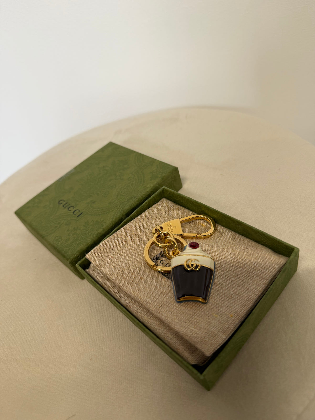 Preloved Gucci Keyring Gold