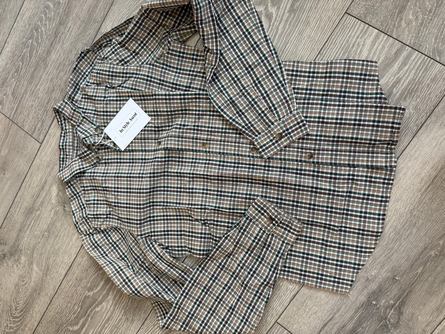 Preloved bundle of 2 Bonpoint Kids shirts, Age 14
