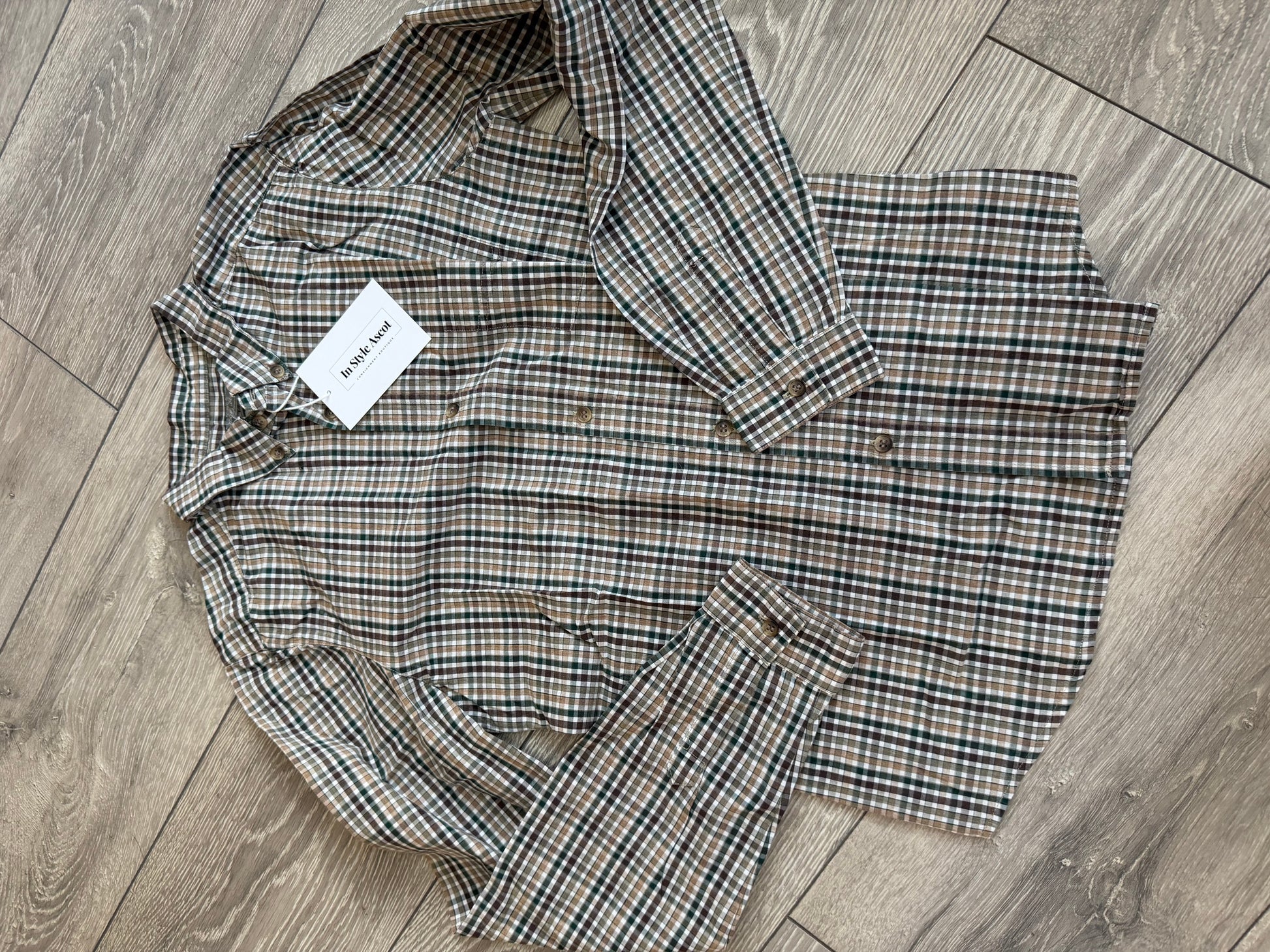 Preloved bundle of 2 Bonpoint Kids shirts, Age 14